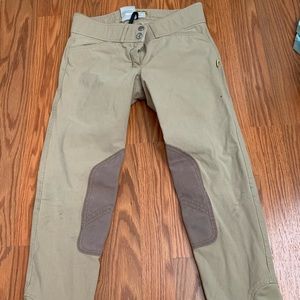 Devon-Aire signature classic breech